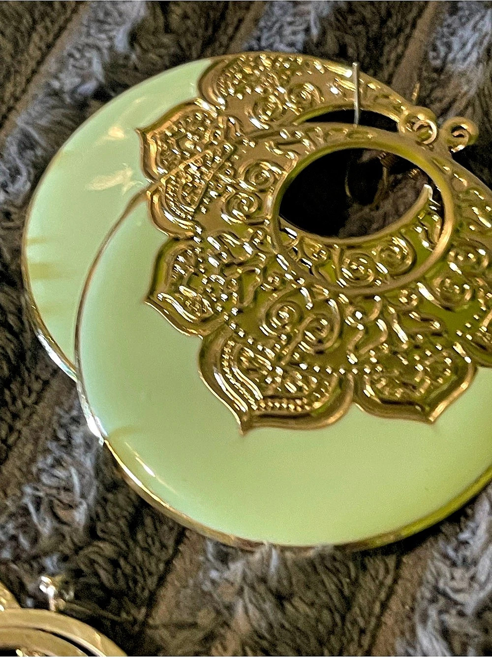 Vintage H&M enamel Green & Gold Statement Earrings Like New